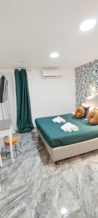 Domus Luigi Leone Bed & Breakfast Napoli Eksteriør bilde