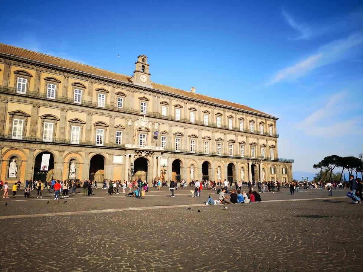 Domus Luigi Leone Bed & Breakfast Napoli Eksteriør bilde