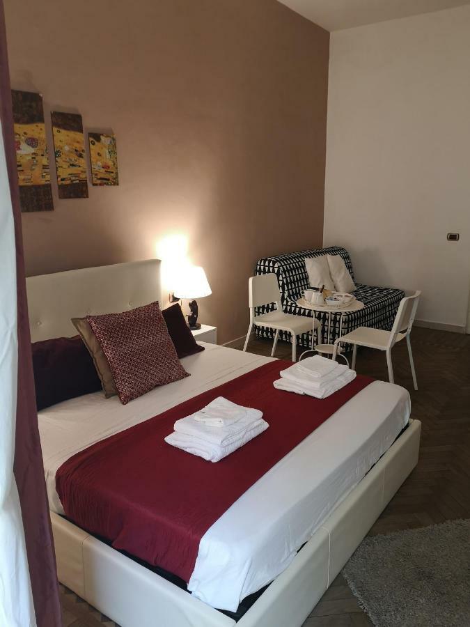 Domus Luigi Leone Bed & Breakfast Napoli Eksteriør bilde