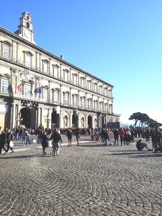Domus Luigi Leone Bed & Breakfast Napoli Eksteriør bilde