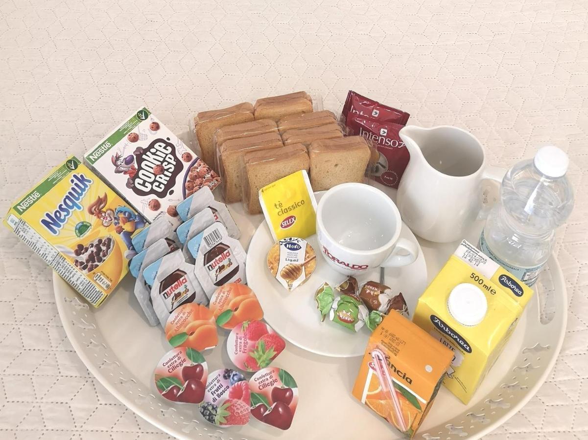 Domus Luigi Leone Bed & Breakfast Napoli Eksteriør bilde