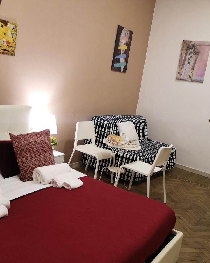 Domus Luigi Leone Bed & Breakfast Napoli Eksteriør bilde