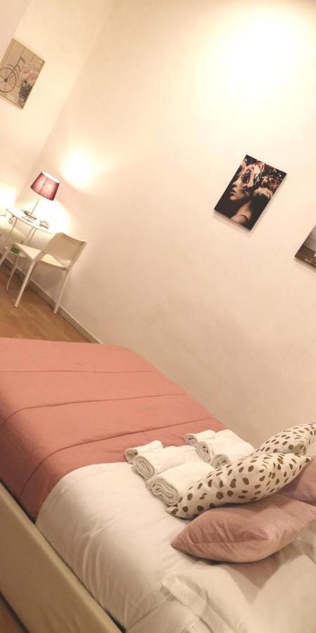 Domus Luigi Leone Bed & Breakfast Napoli Eksteriør bilde