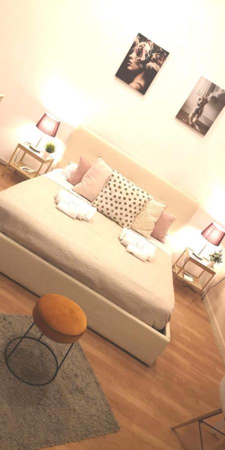 Domus Luigi Leone Bed & Breakfast Napoli Eksteriør bilde
